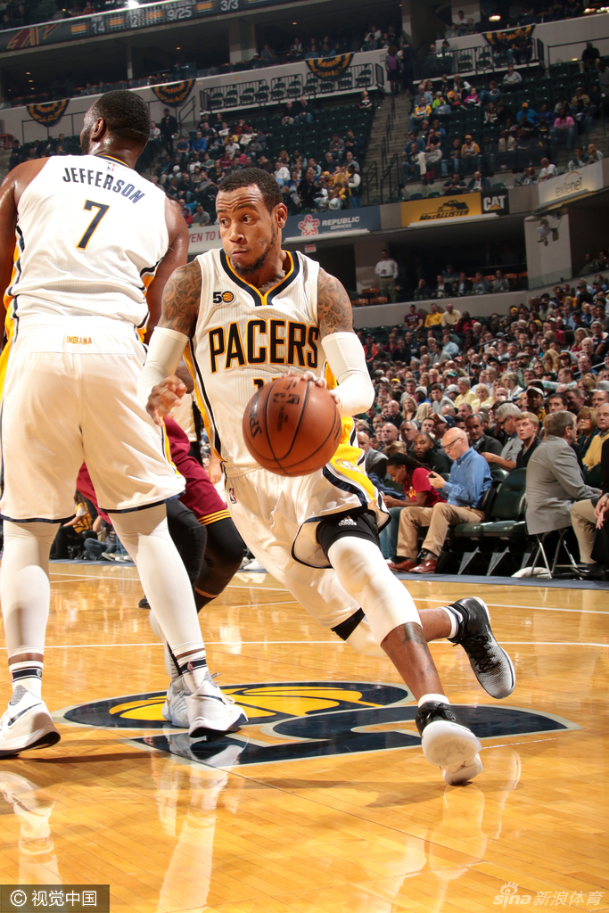[常规赛]步行者103-93骑士_高清图集_新浪网