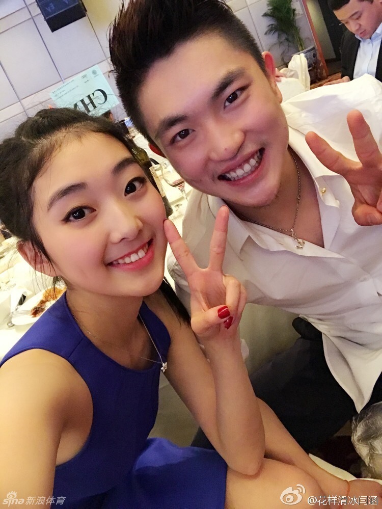 李子君闫涵九连拍