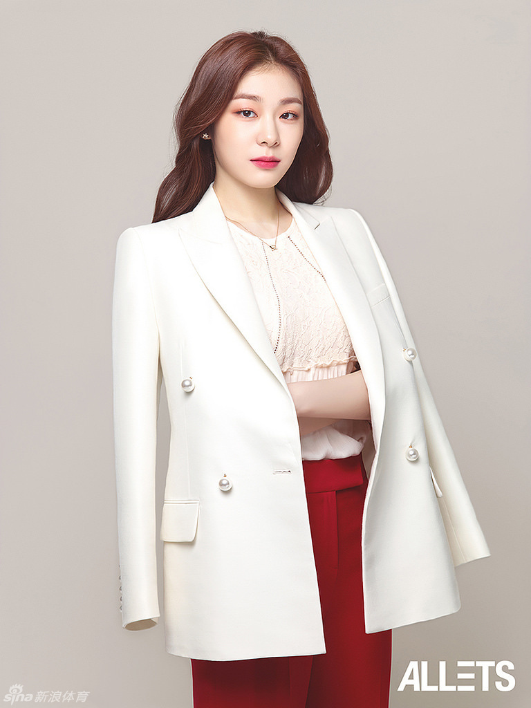 金妍儿最新写真尽显新年气息_高清图集_新浪网