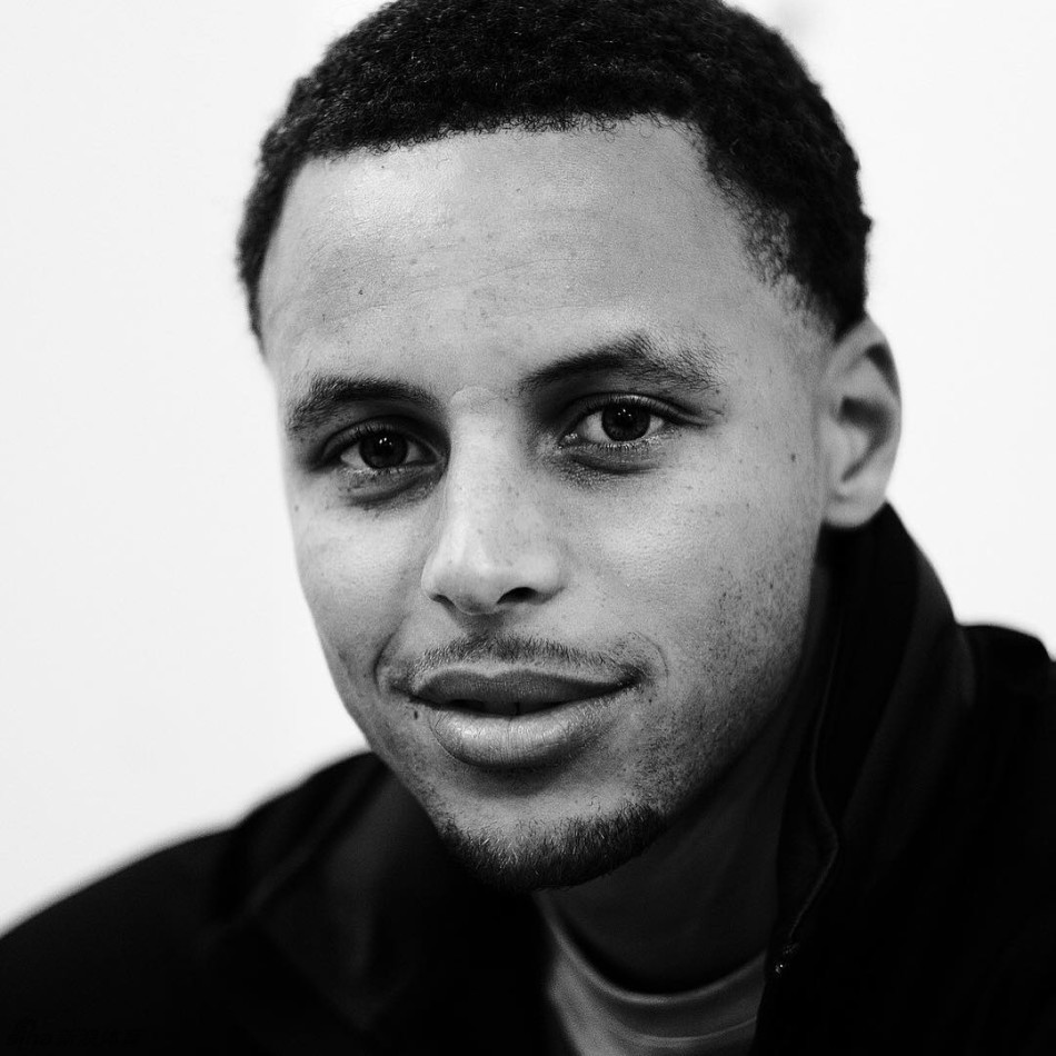 nba勇士队球星库里最近为美国《华尔街日报》拍摄写真,来回顾一下库里