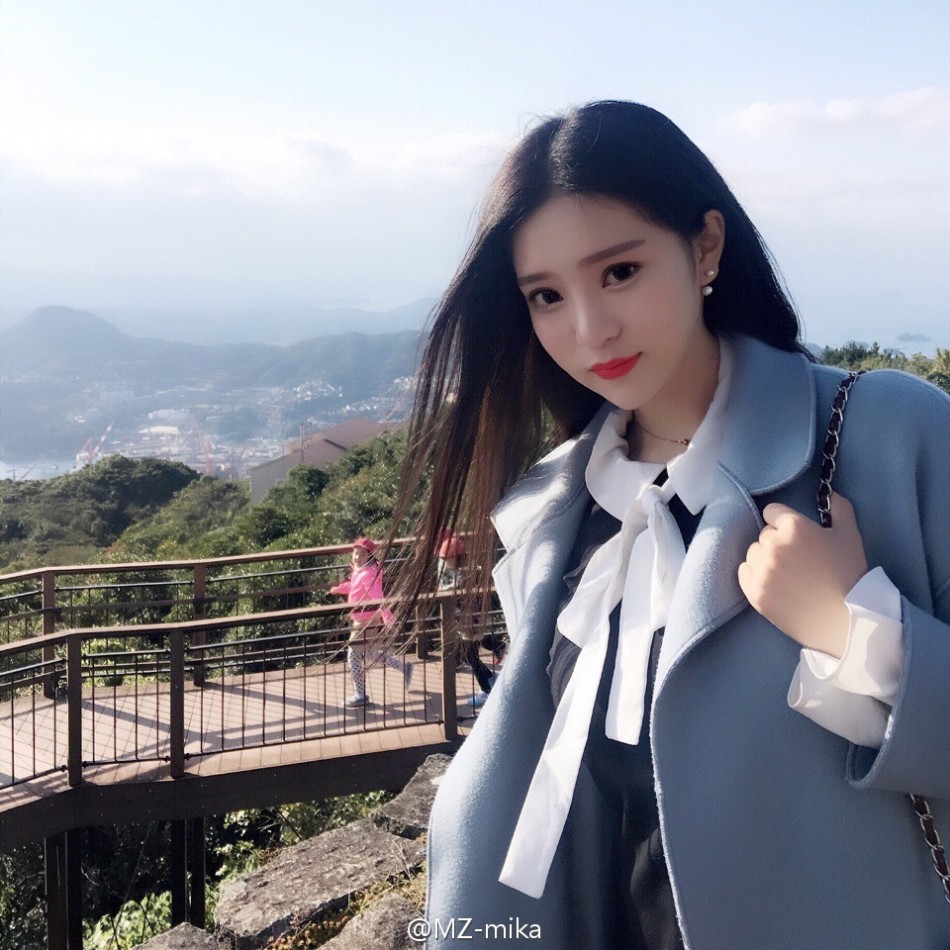 拉拉队宝贝神似柳岩翘臀逆天_高清图集_新浪网