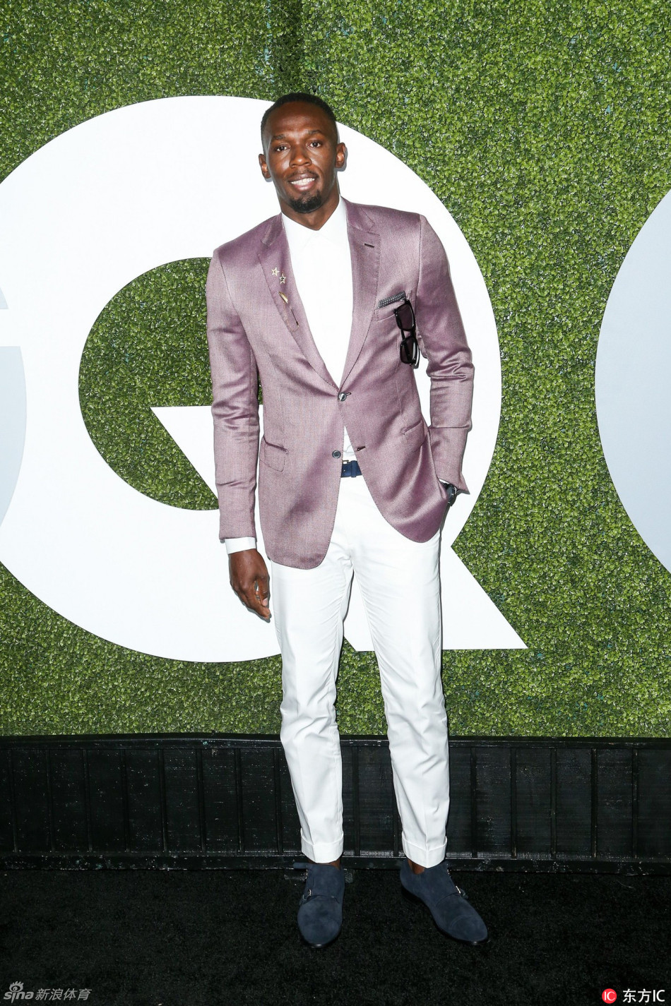 博尔特正装出席