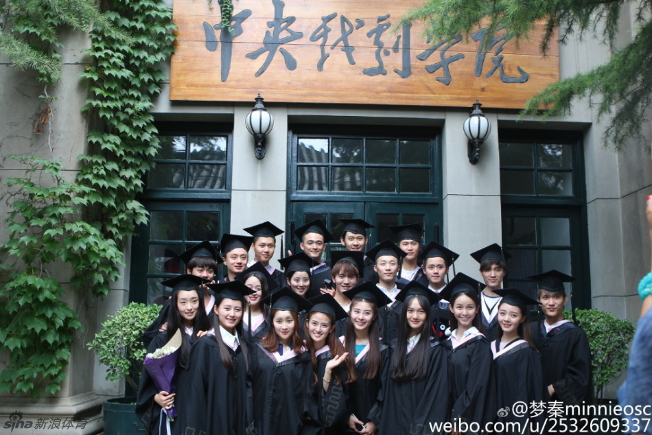 中戏百变女神化身马背女王_高清图集_新浪网