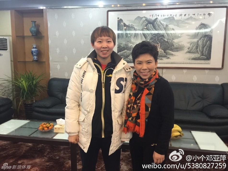 邓亚萍合影马龙许昕_高清图集_新浪网