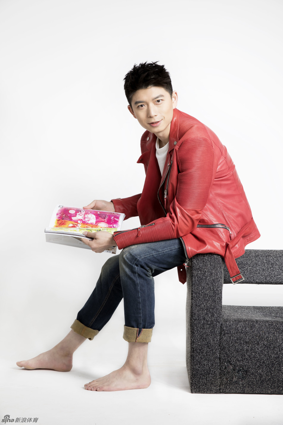 羽球名将龚伟杰时尚写真