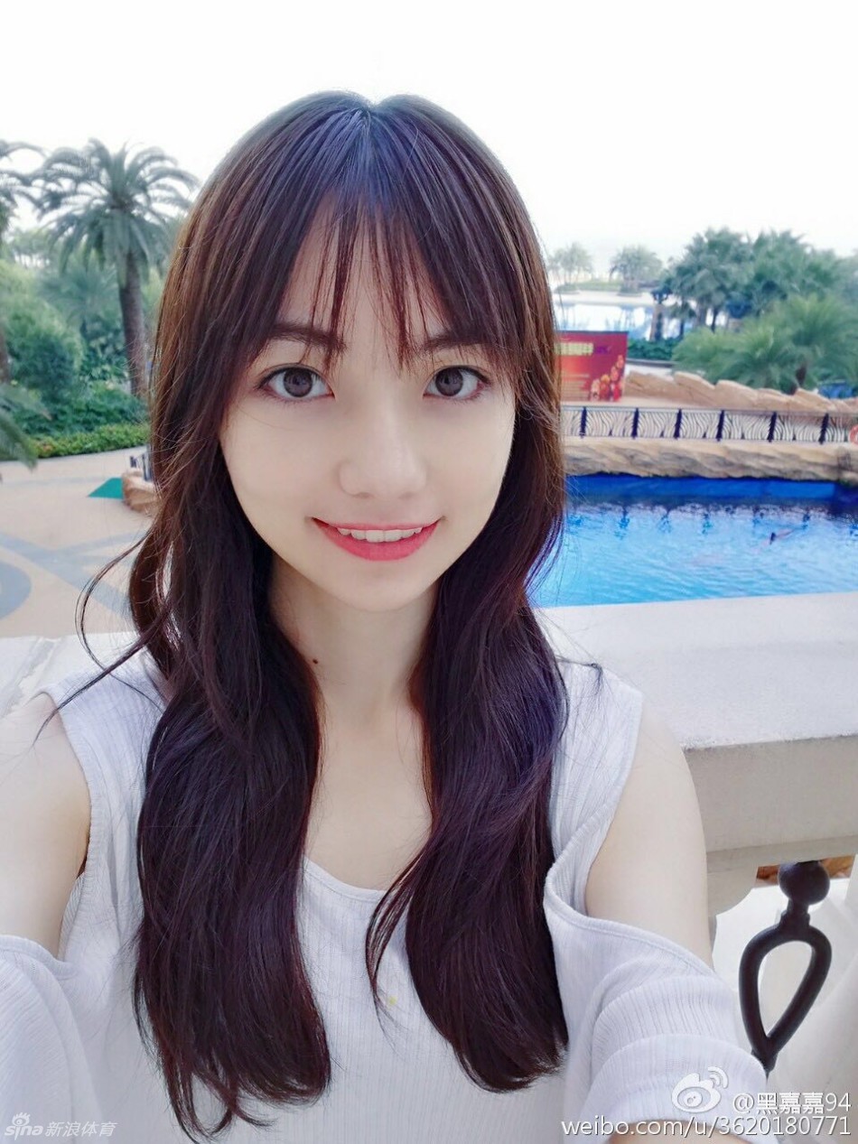 智慧与美丽之围棋女神黑嘉嘉_高清图集_新浪网