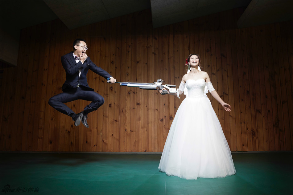 奥运冠军易思玲创意婚纱照