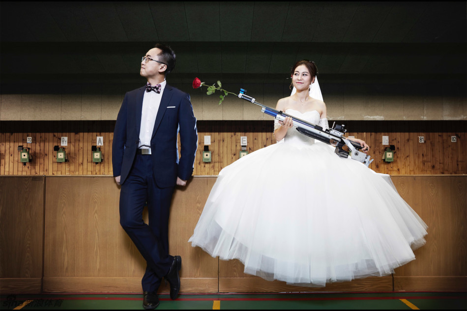 奥运冠军易思玲创意婚纱照