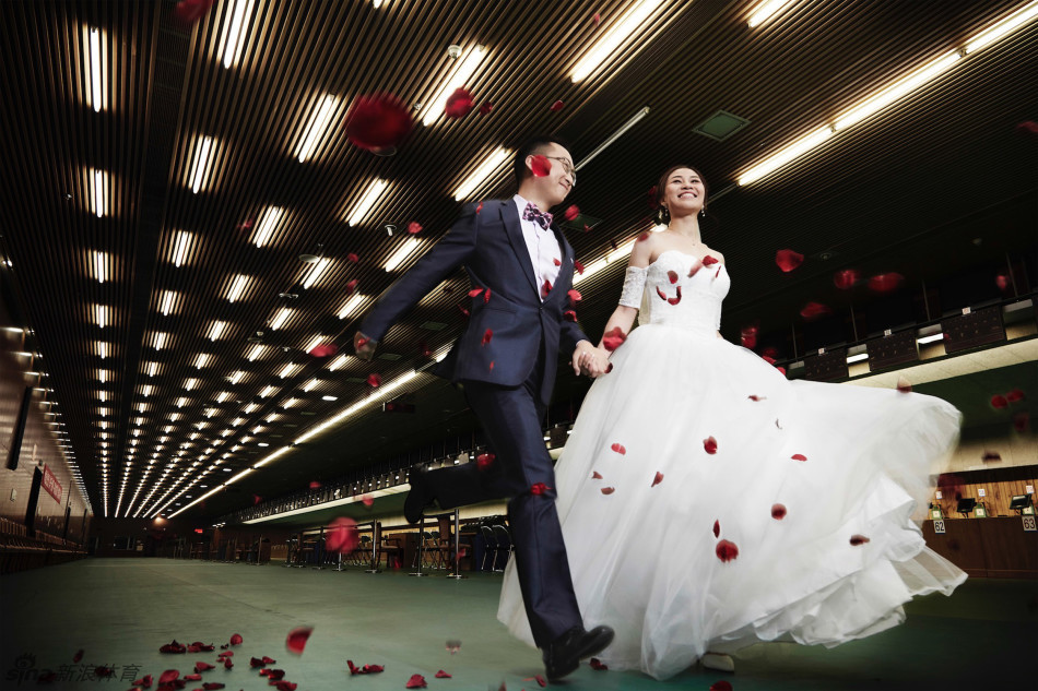 射击奥运冠军易思玲创意婚纱照_高清图集_新浪网