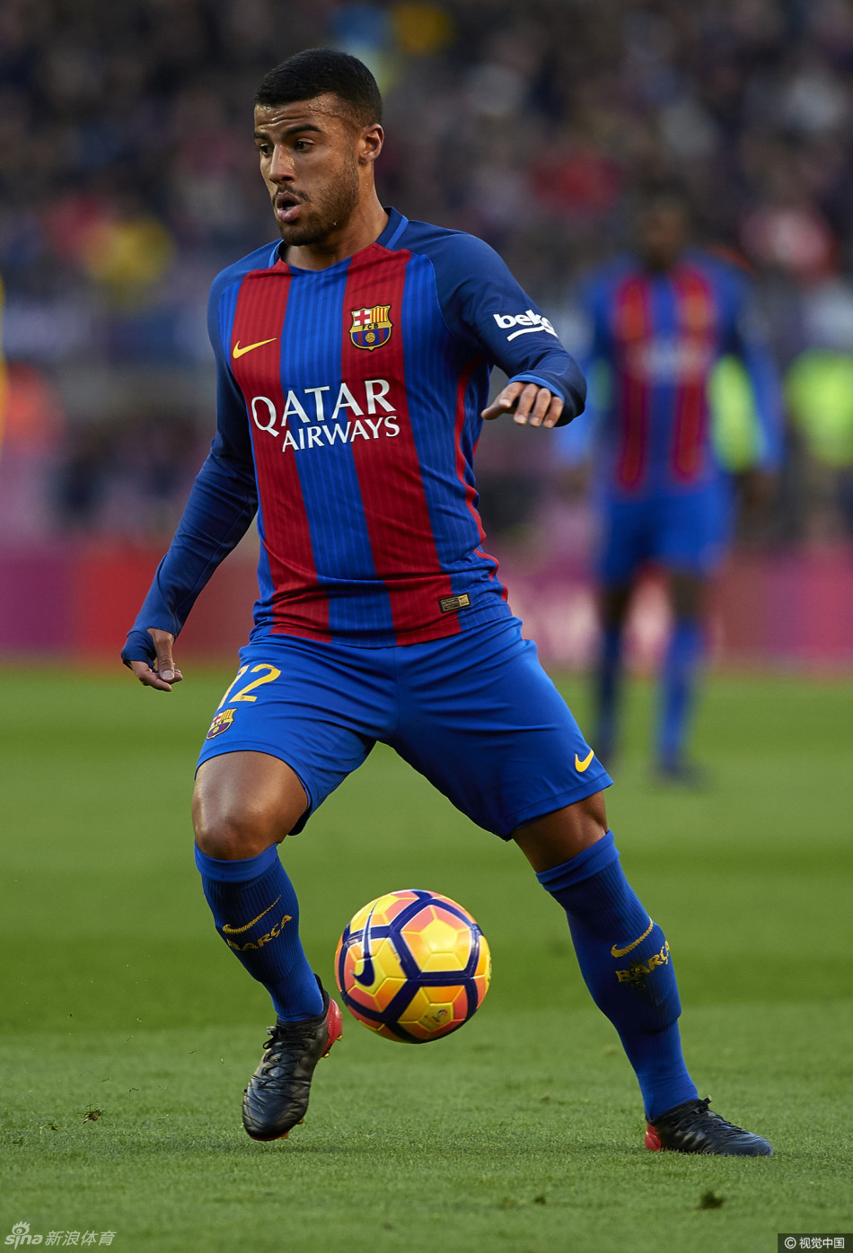巴萨暂落后少赛2950_1396竖版 竖屏