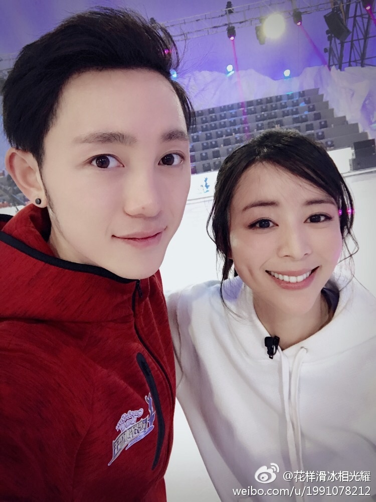 张静初冰上个人秀致敬偶像mj_高清图集_新浪网