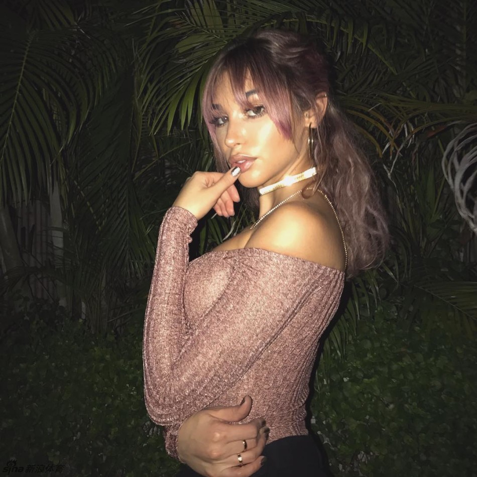 欧文女友性感私房照