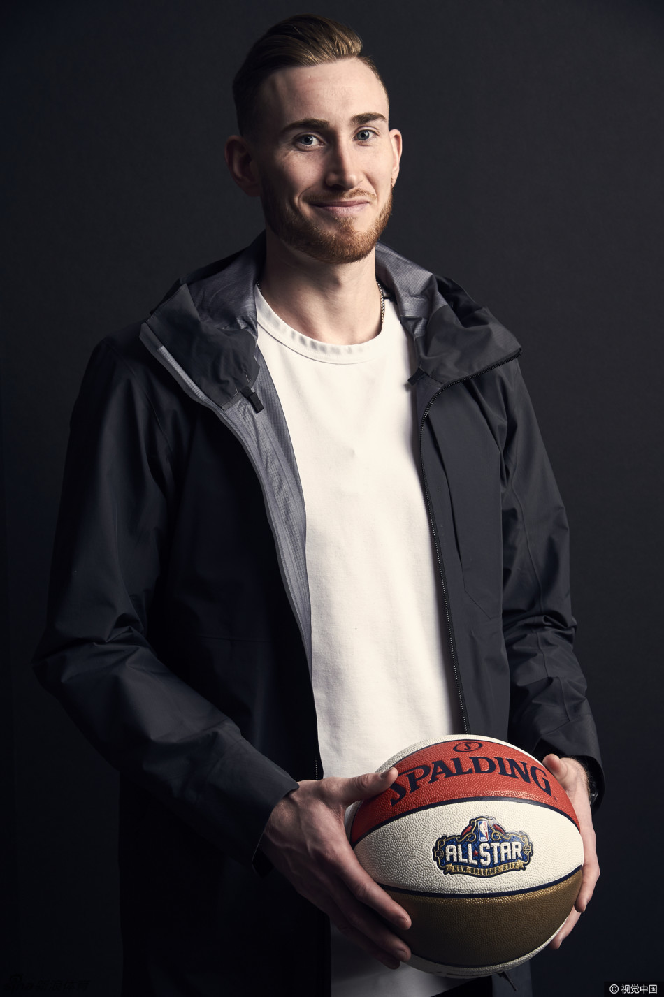 周末的各路球星都聚集到了新奥尔良,今天是官方拍摄宣传照,图为海沃德