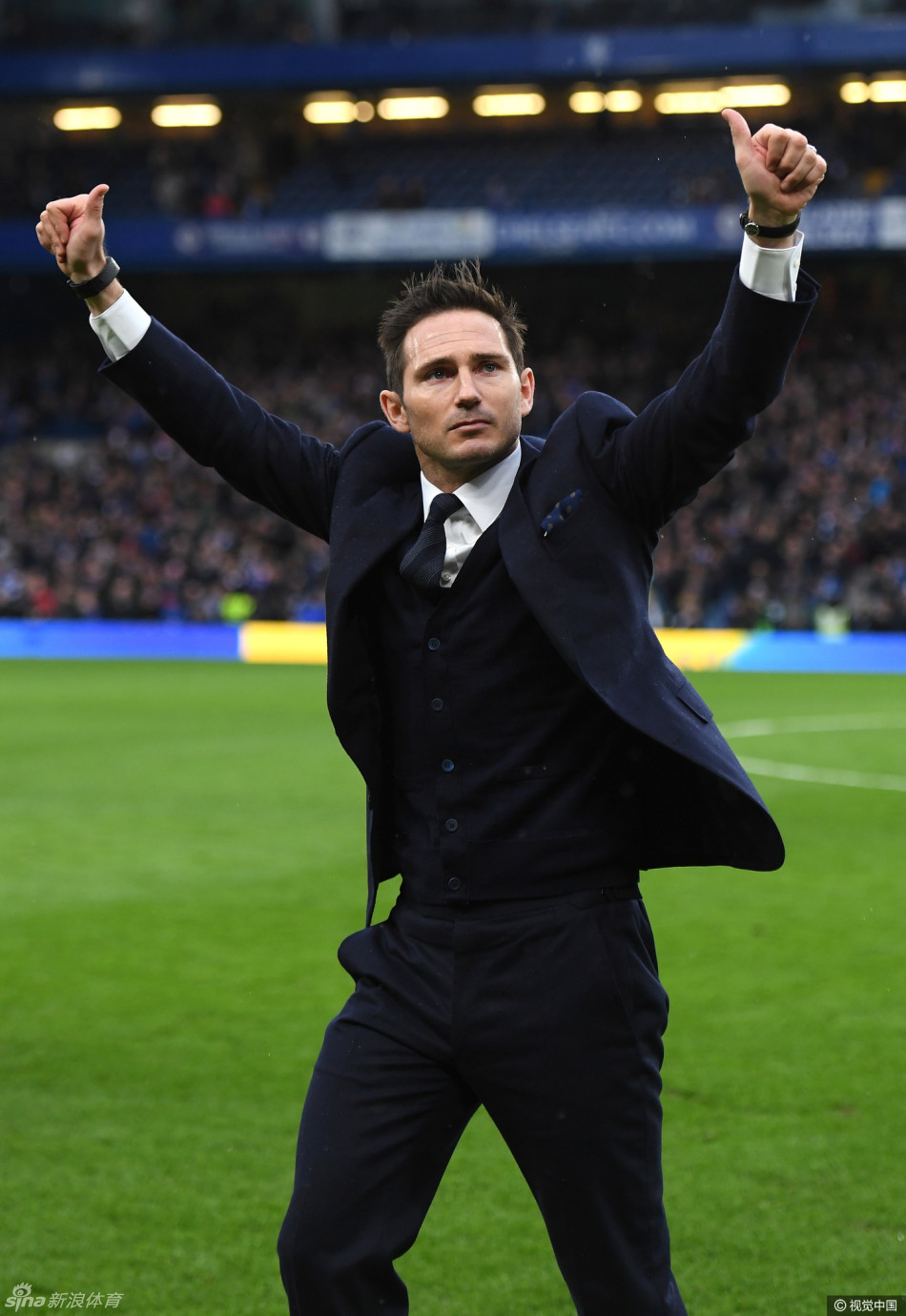 兰帕德重回斯坦福桥球场_高清图集_新浪网