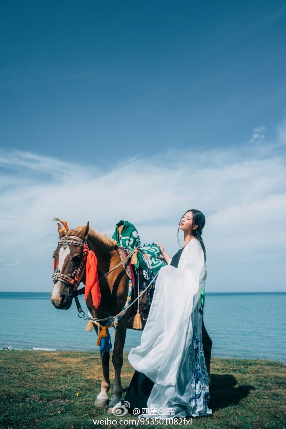 性感少女青海湖骑马扮相古典_高清图集_新浪网