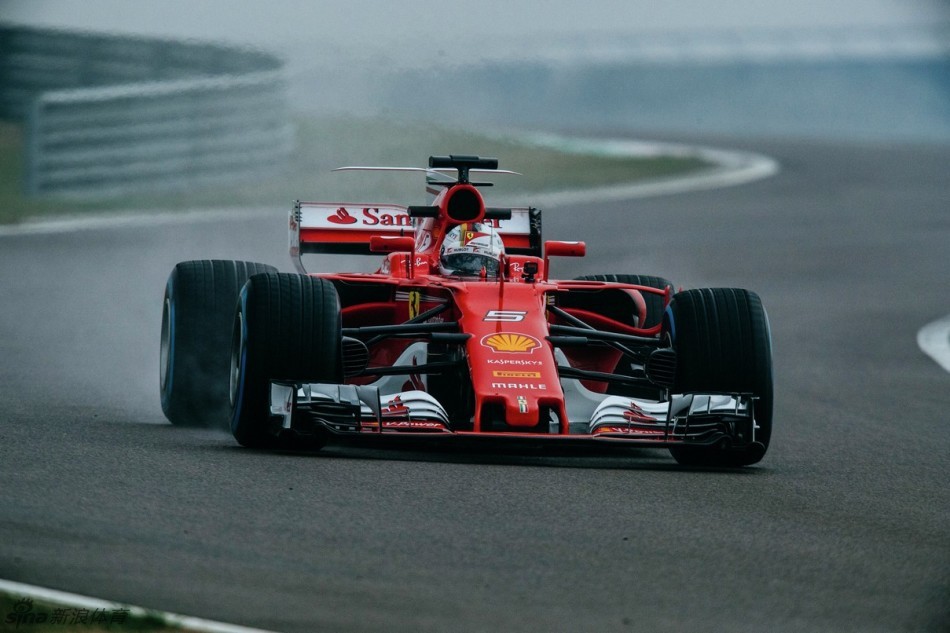 法拉利新车sf70-h赛道首航_高清图集_新浪网