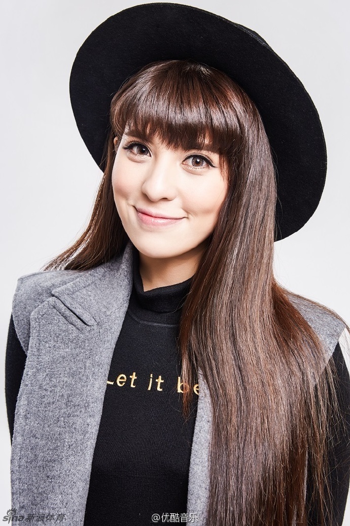 好声音贝贝骑马变温柔公主_高清图集_新浪网