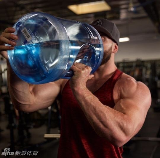 猜你喜欢 7 / 10 布瑞迪-马丁,健身界的大魔王,和乌力赛斯等人,都堪称