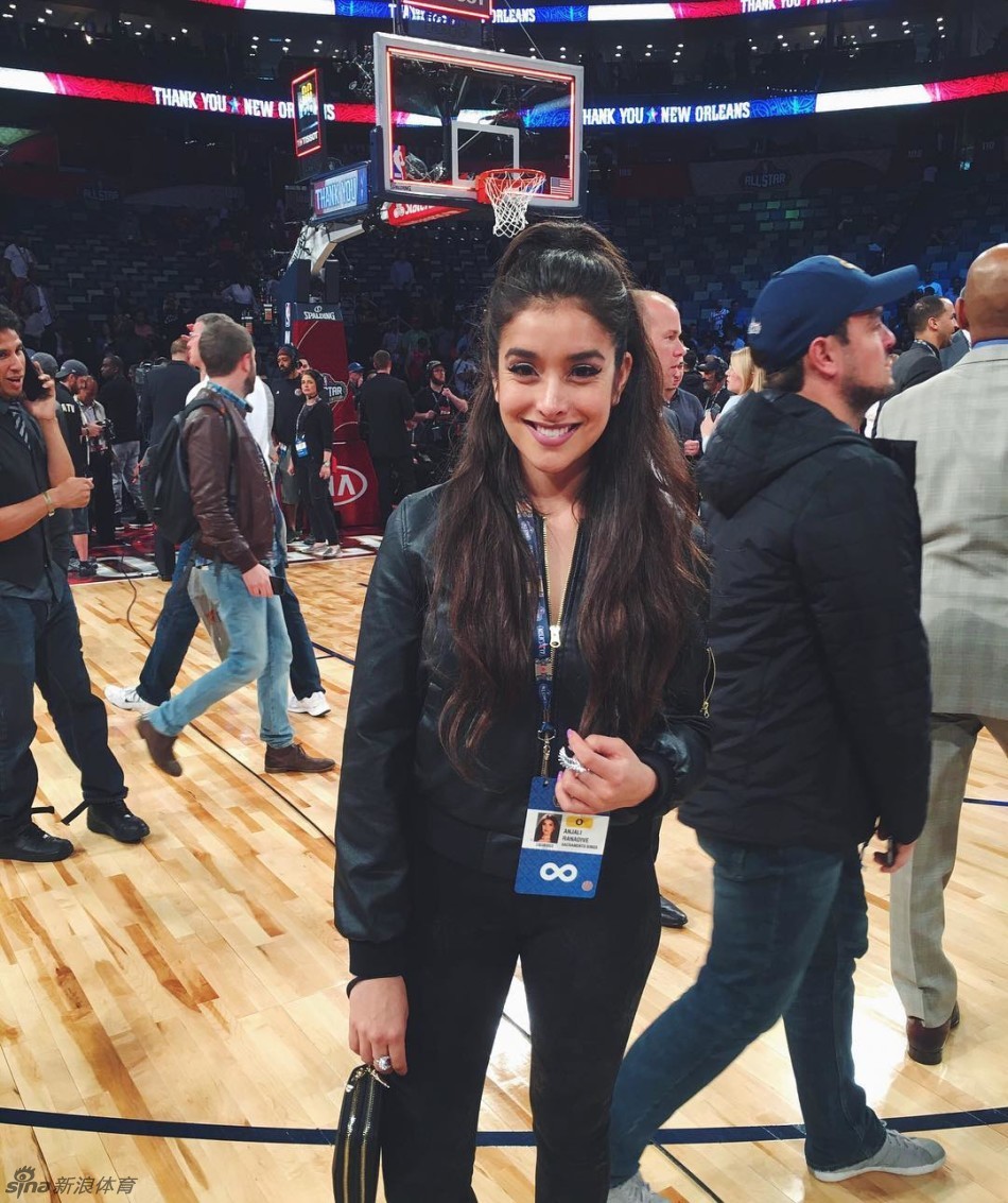 国王老板女儿靓丽美照_高清图集_新浪网