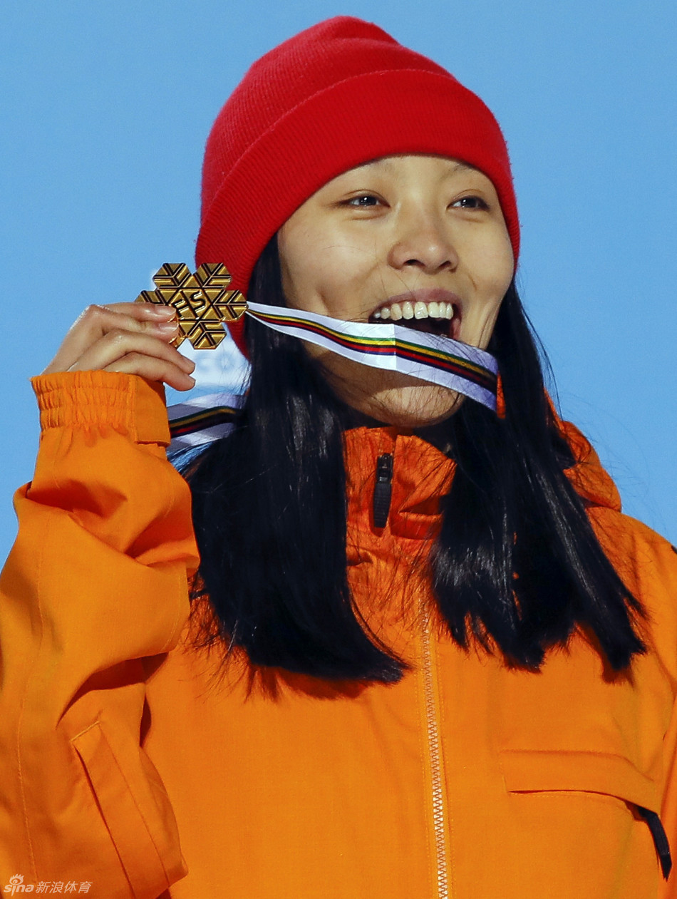 单板滑雪u型池世锦赛蔡雪桐卫冕_高清图集_新浪网