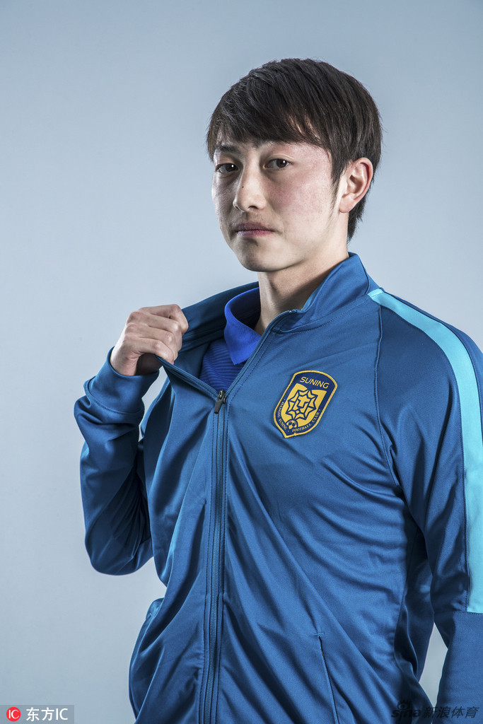 江苏苏宁2017官方创意写真_高清图集_新浪网