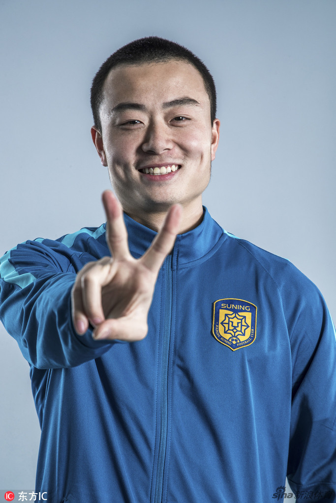 江苏苏宁2017官方创意写真_高清图集_新浪网