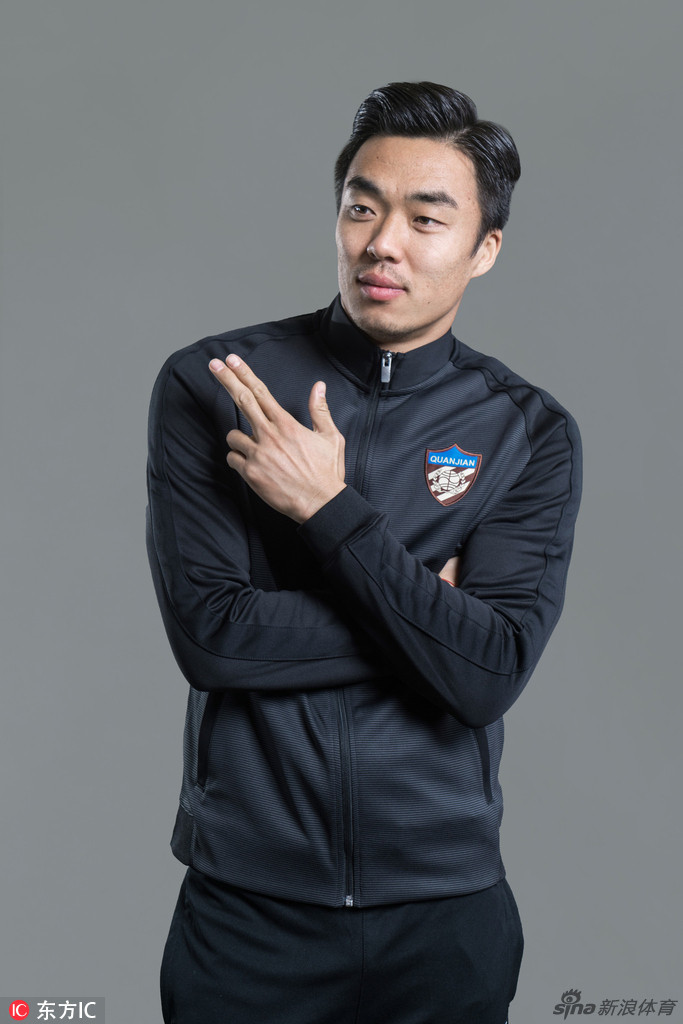 2017天津权健官方创意写真_高清图集_新浪网