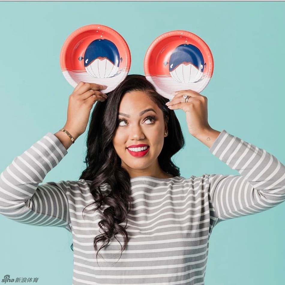 库里美妻变社交达人_高清图集_新浪网