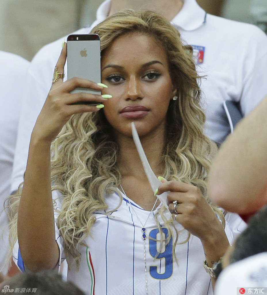 枕边红颜:巴神模特旧爱丰乳肥臀