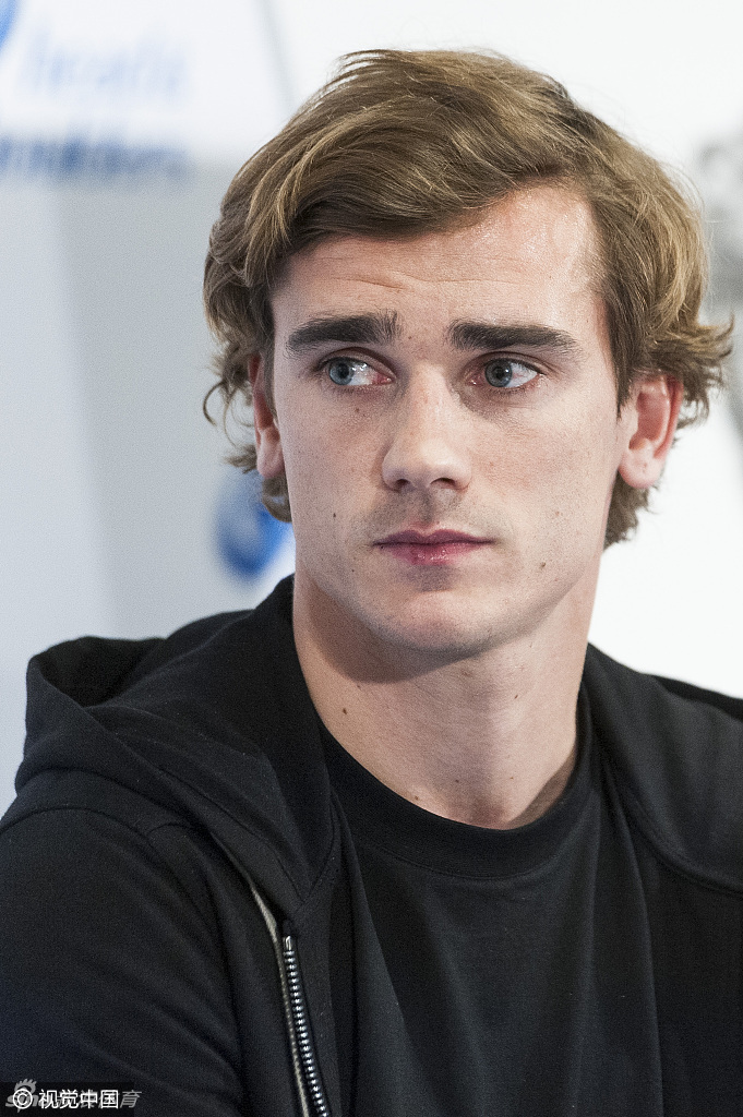 格列兹曼出席活动高颜值帅炸镜头