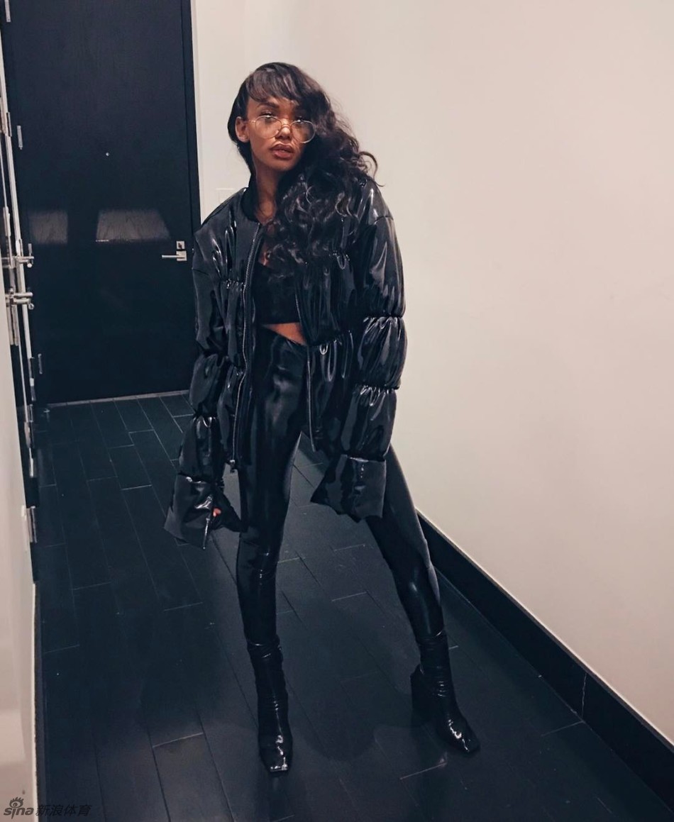 魔术师不仅有妖艳儿子还有妖艳女儿