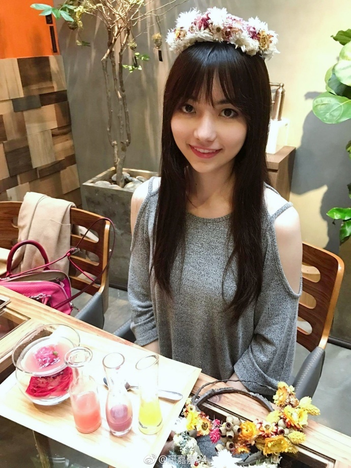 围棋美女黑嘉嘉_高清图集_新浪网