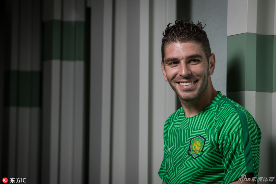 国安外援索里亚诺最新写真_高清图集_新浪网