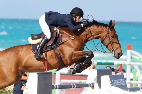 二四六天天正版资料免费_香港现场开马