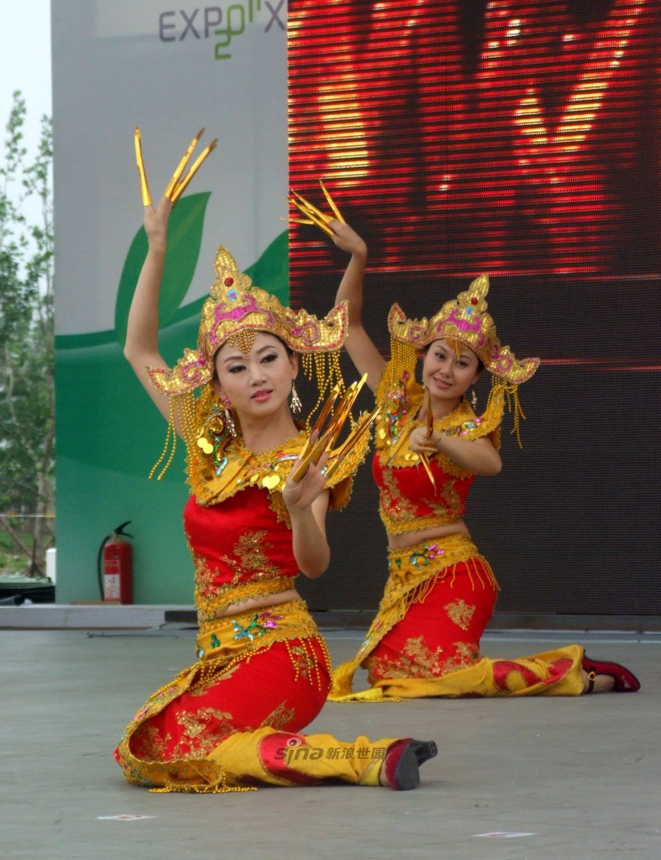 世园会云南周——傣族宫廷舞蹈《长甲舞》