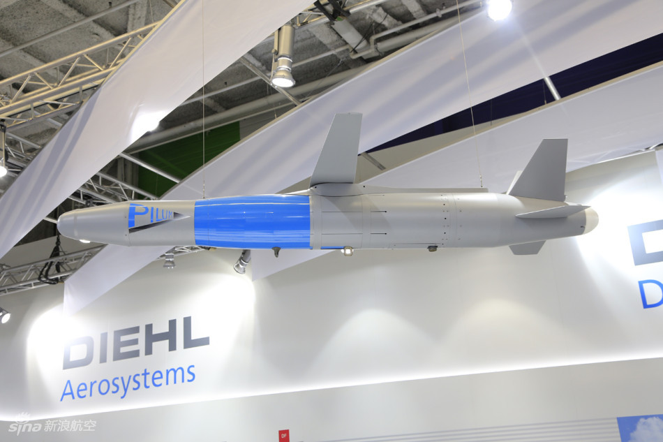 德国迪尔防务公司展示先进防空与空空导弹_高清图集_新浪网