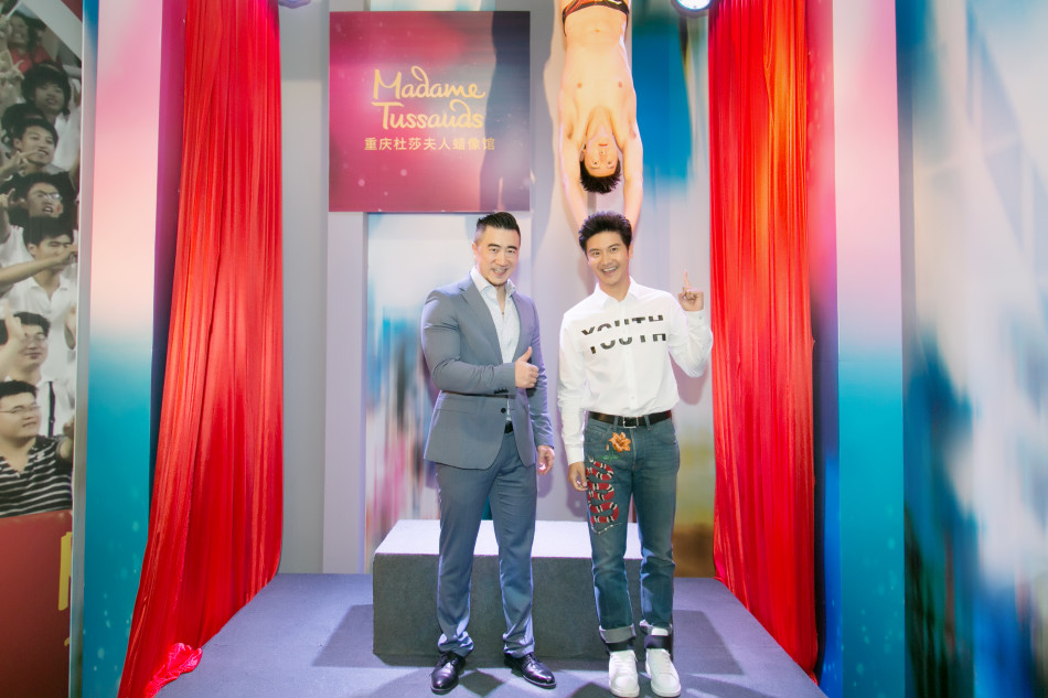 田亮首尊蜡像入驻重庆杜莎夫人蜡像馆