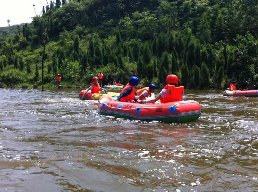 合川鹫峰峡漂流