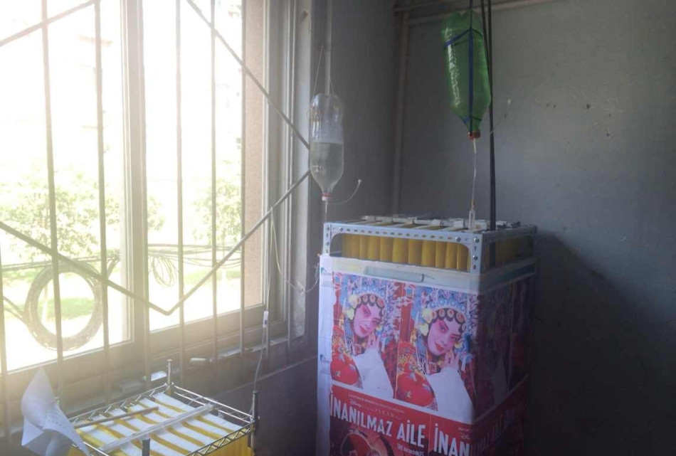 90后大学生自制"无电空调" 环保又高效