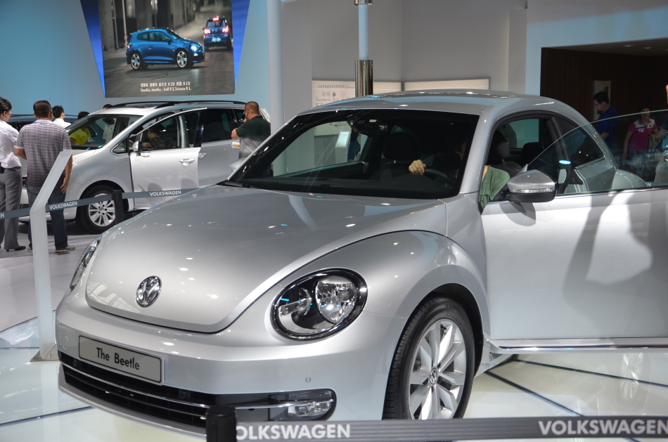 银白色甲壳虫亮相沈阳国际车展