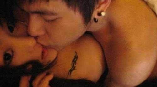 张馨予与前男友的不雅照网络疯传