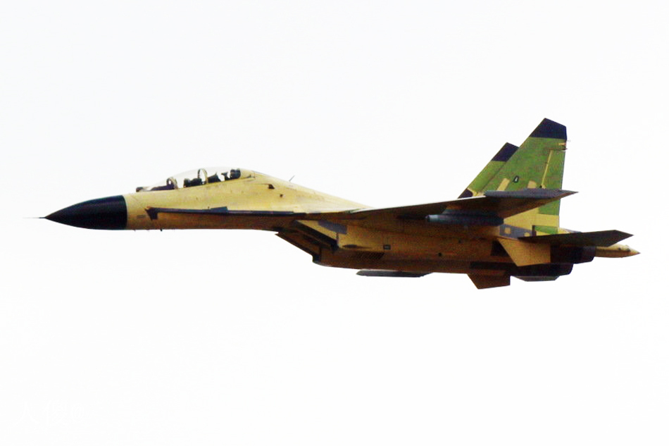 国产第五代战机歼31首飞成功