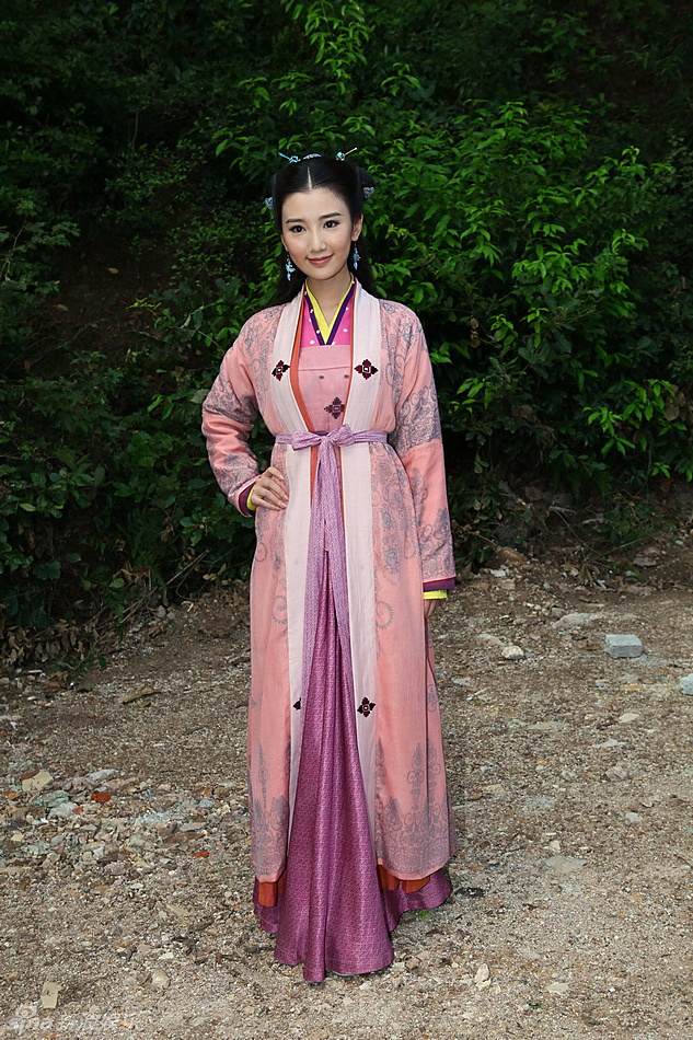 毛晓彤饰演郭芙