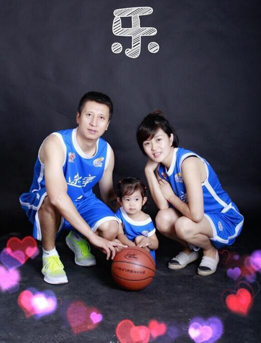 篮球杨鸣老婆图片