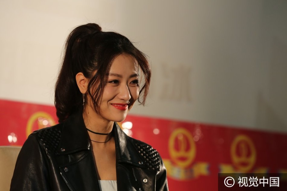 谢霆锋携白冰沈阳宣传 自曝往事酷拽十足