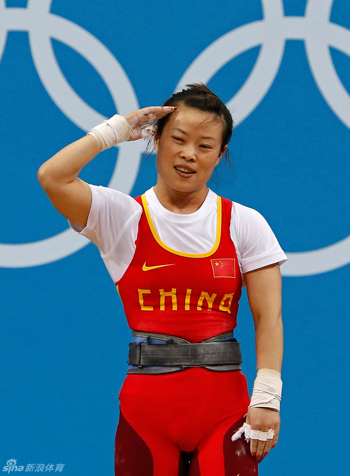 王明娟大吼庆祝夺金