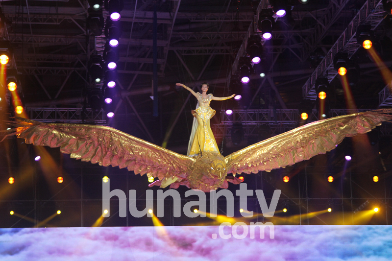 第九届金鹰节长沙开幕绝美金鹰女神亮相