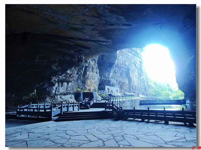 凤凰古城奇梁洞景色(图)_高清图集_新浪网