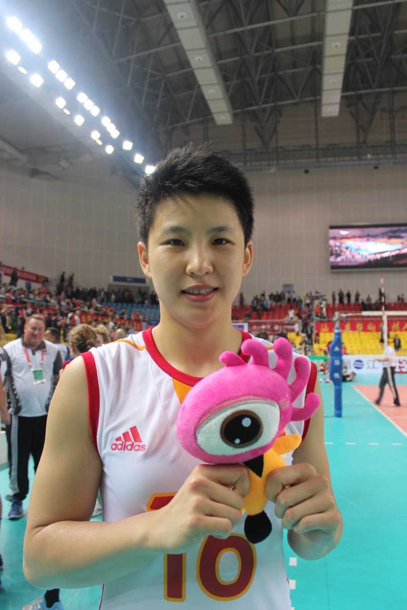 中国女排连胜两场 张磊自由人处女秀直呼兴奋_高清图集_新浪网