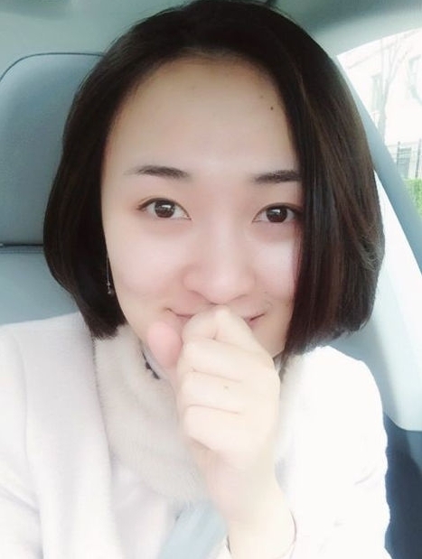 传女主播欧阳智薇被调查 昔日生活照曝光